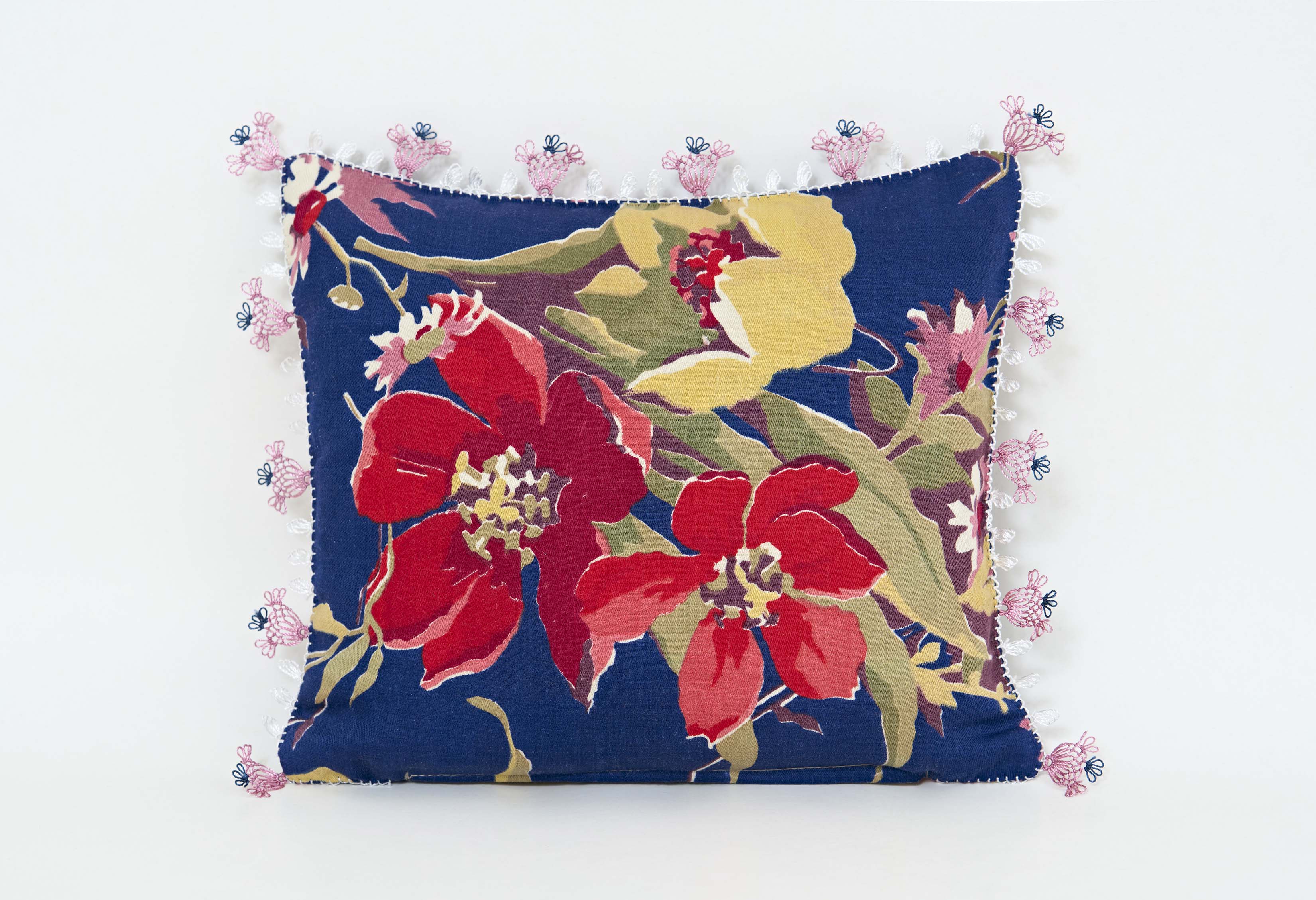 Vintage "Yazma Lavender Sachet" / Style 136